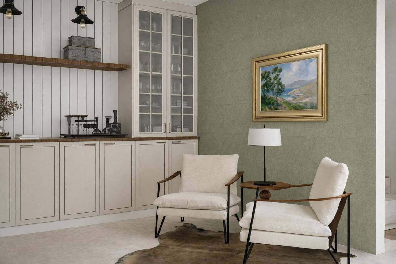 Sala de jantar com mesa de madeira e portas pretas